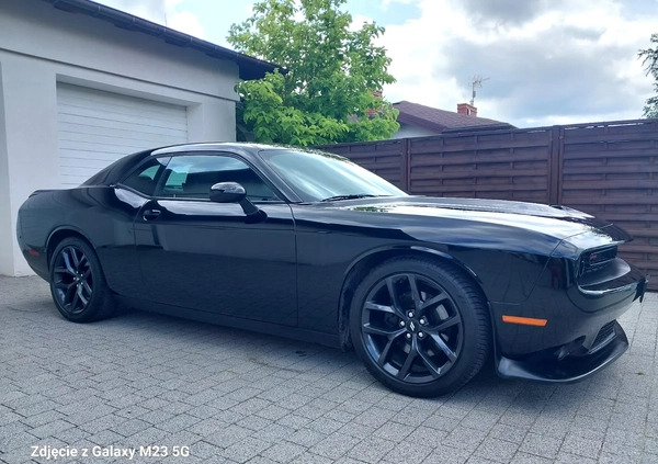 Dodge Challenger cena 145000 przebieg: 105000, rok produkcji 2019 z Łabiszyn małe 742